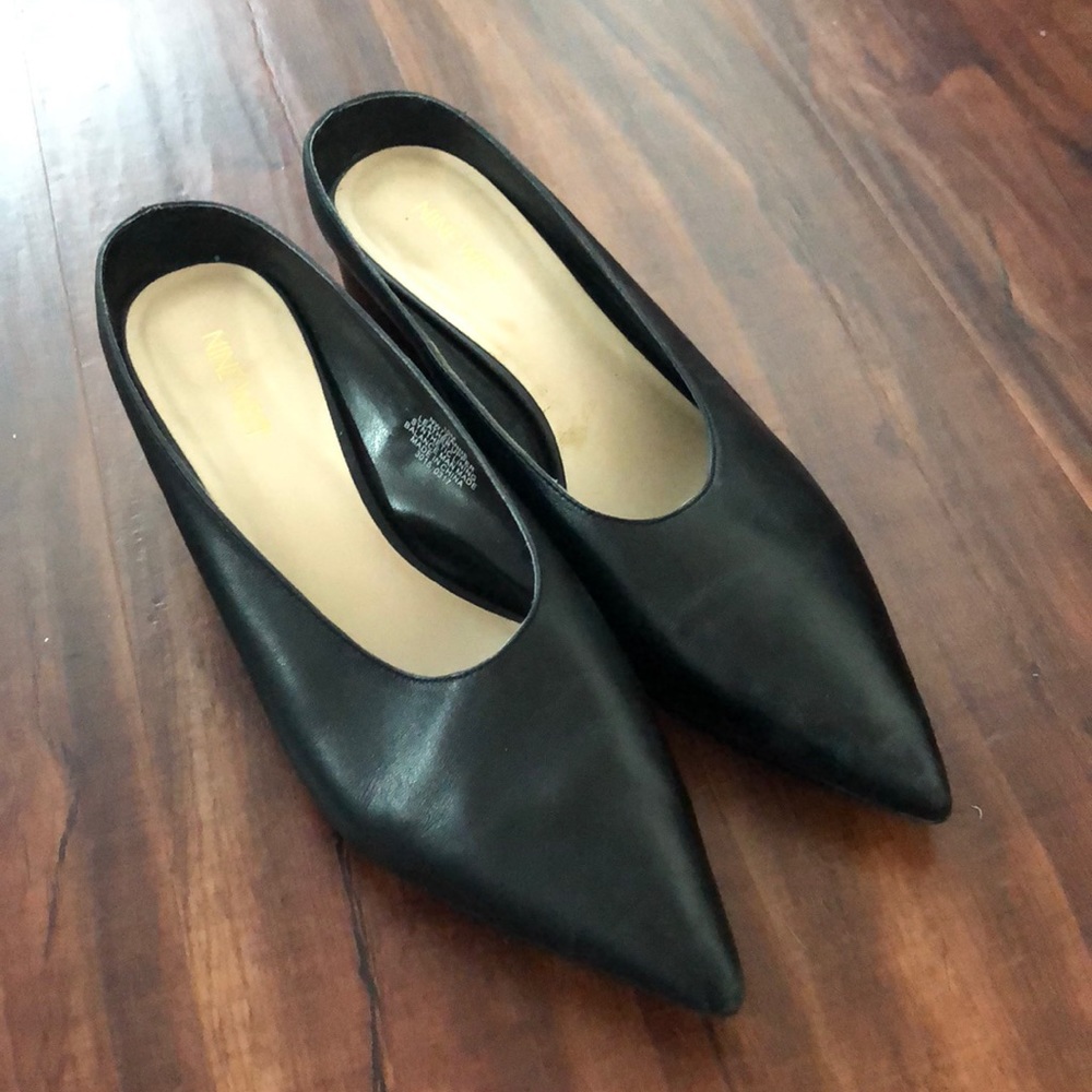 Nine West black leather slip on heels size 10